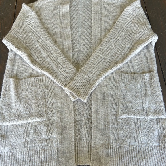 Cupcake beige open front cardigan sweater - Picture 5 of 13